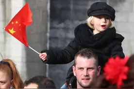 萨克斯故乡的春节巡游图片