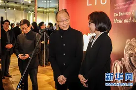 美国的中国年味儿：音乐和琉璃为伴 增添春节氛围图片