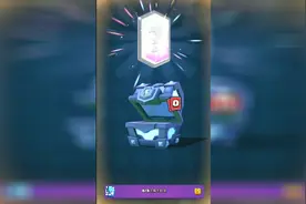 皇室战争：萌新首开超级雷电宝箱，这过程真是又惊喜又惊吓！