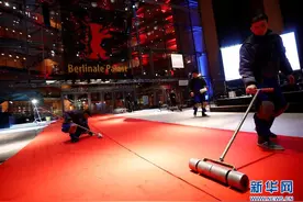 第67届柏林电影节铺红毯图片