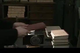 苏联紧急撤走核弹专家，临走时借出宝贵的笔记本，原来数据有假