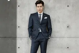 李钟硕公开绅士写真 展示干净利落的正装典范图片