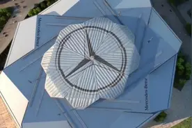 预计高达14亿美元的梅赛德斯-奔驰体育馆，一个可伸缩的屋顶