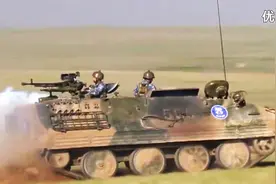 跨越2015——朱日和中国精锐陆军演习实况图片