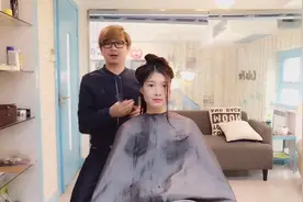 发型改变前后对比 发型师帮我烫了一款不用打理的锁骨发