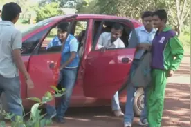 欲进入中国市场，印度神车塔塔Nano，一个后视镜，能挤9个人