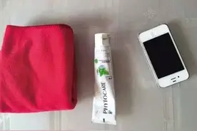 手机屏幕有划痕？用这个，保准跟新买的一样！图片