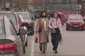 外卖送餐箱到底有多脏？记者调查：徐州本地外卖送餐箱有消毒 尚无统一标准图片