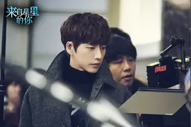 「心机boy」朴海镇人气爆 《来自星星的你》「玉面暖男」治情伤图片