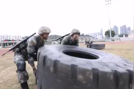 350斤的轮胎，50斤的弹药箱，30斤的炮弹，还有x斤的负重伤员！这组力量套餐感觉如何？#力量