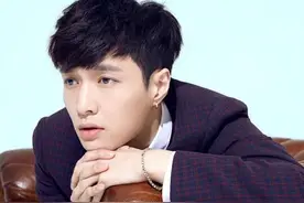 张艺兴宣布换团队 将拓宽现有标签打开新篇章图片