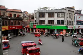 场所｜即将消失的石码老街区：骑楼背后，还有厝埕和水道图片