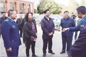 梁志敏杨宁等领导走访慰问驻军部队图片