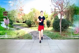 简单广场舞《做最好的自己》美妙动听热情洋溢好听好看回味无穷！