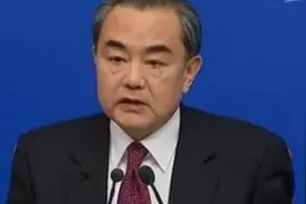 外交部长王毅谈中俄关系：中俄关系处于历史最好时期