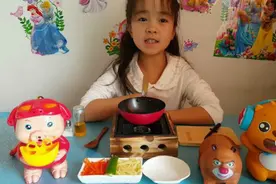 亲子游戏日本食玩熊出没猪猪侠做营养美食视频封面