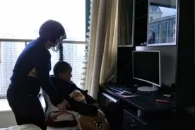 DMD病患儿浩浩：他的岁月很“短”，父母的陪伴很“长”图片