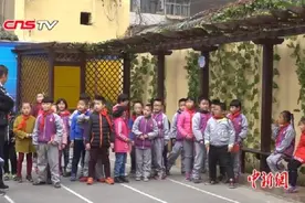 孩子与父亲“签约”：“好爸爸公约”让父爱不缺位图片