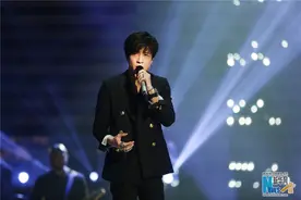 5000人共选薛之谦金曲遗珠《一半》没红“最遗憾”图片