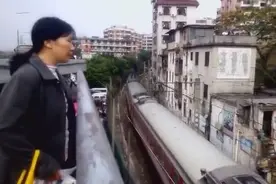 现场实拍：K397广州-南宁火车经过广州站西路道口！视频封面