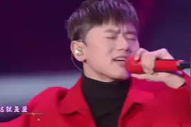 张杰 安徽卫视春晚表演连唱 Perfume 和 这就是爱视频封面