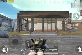 刺激战场：原来Y城餐厅顶也能上去，有挡板做掩体，实用！