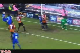 我把点球传给你,你进了球我刷了助攻,你好我好球队好！视频封面