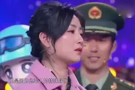 军嫂伤心得说自己想念丈夫，却不知丈夫就站在自己身后视频封面