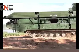 10极端危险最大的巨型卡车怪物驾驶，世界上最强大的重型卡车