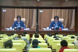 「热点关注」呼伦贝尔市委常委副市长陈智在分会场出席内蒙古自治区第六次妇女儿童工作视频会议图片