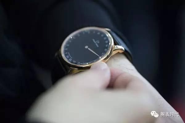 һ������ʱ��һ��ָ�룬������ſ˵��޵�Ƣ�ԣ�