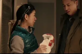 哥哥是产科医生，妹妹好奇这个模型是什么，哥哥：生命之门！尴尬视频封面