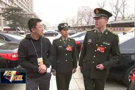 出席十三届全国人大二次会议军队代表陆续抵京视频封面