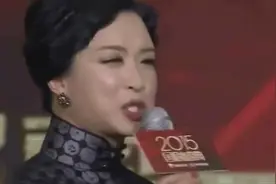 49岁金星携女儿现身 原来女儿长这样？视频封面