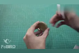 用纸板DIY汽车模型，然后点燃烧掉了，这也太无聊了吧
