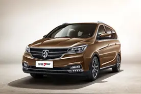 新款730宝骏2017上市/官方报价 试驾国产7座MPV图片