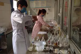 走基层：乡镇医院护士春节不休息 一次输液操作120步图片