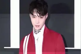 井柏然接替张艺兴担任《青春有你》制作人