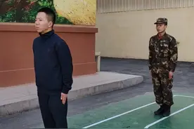 军人的编织外腰带居然还可以这样用？你get到了么？（李云龙）视频封面