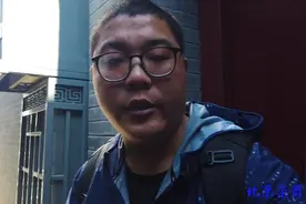 为什么德云社三庆园和德云社广德楼后门都在厕所旁边，不尴尬吗？