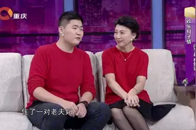 闫学晶儿子林傲霏小时候跳舞，硬是把楼下大爷大妈，作出心脏病了视频封面