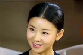 李小萌自爆我想生3个小孩，王雷的反应真是绝了，把人都笑翻了视频封面