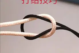 看似简单的“死疙瘩”你真的打紧了吗？        #打结 #文玩 #抖音小助手