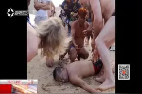 俄罗斯游客与救生员合力救助溺水男子  获评“最美游客”