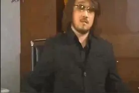 看看以前没有得病前的周传雄有多牛，绝对大师级人物。视频封面