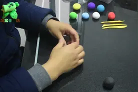 简易手工坊——用橡皮泥快速又简单的制作一个可爱的小猪