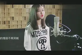 这位女生翻唱南征北战《我的天空》一开口磁性的声音，太好听了