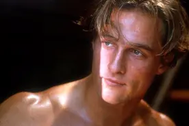 马修·麦康纳的肌肉秀视频封面