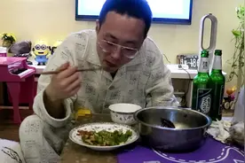 朋友想合作做水泥生意，收益很诱惑，要投资60万，怕被骗很纠结！视频封面