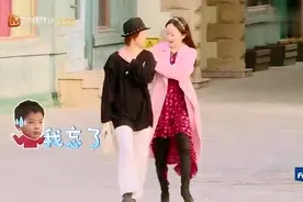 霍思燕和黄圣依出场就比美，穿着儿子给选的衣服，差别咋就那么大视频封面